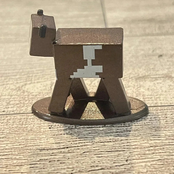 Minecraft Metal Die Cast Figures COW 1.5" By Jada Toys 30172 - Picture 4 of 5